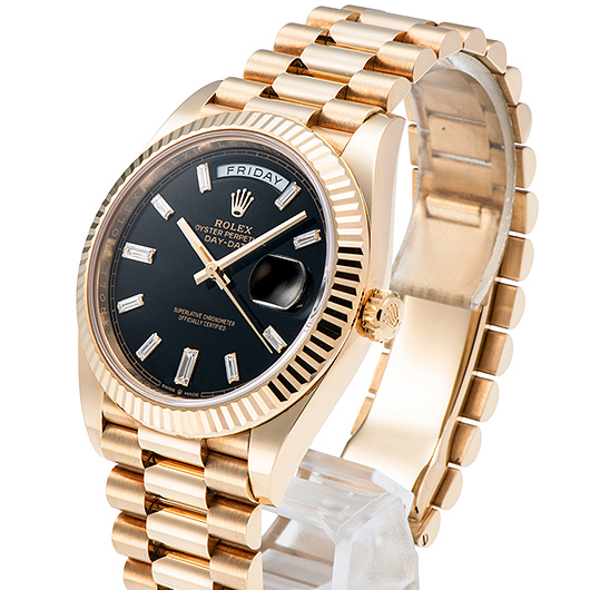 DAY-DATE228238 2