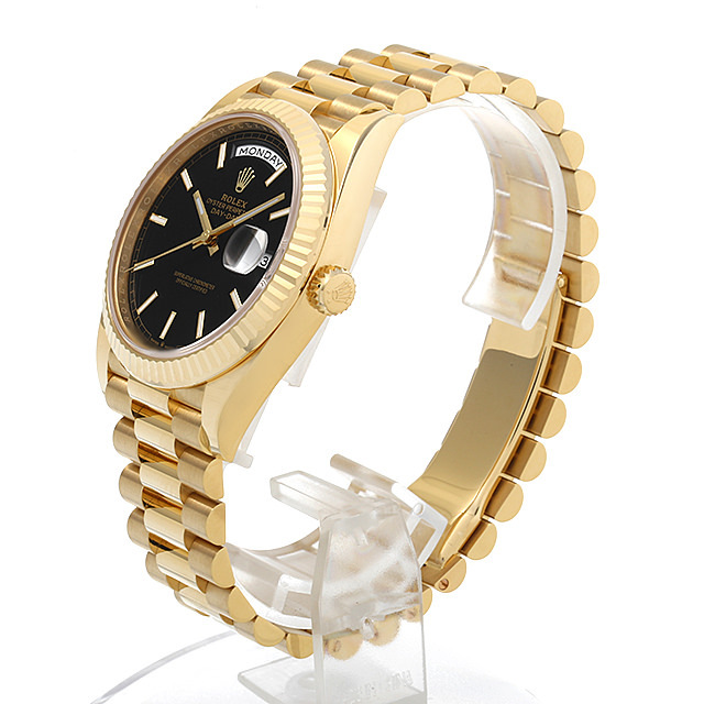 DAY-DATE228238 5