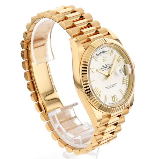 DAY-DATE228238 15